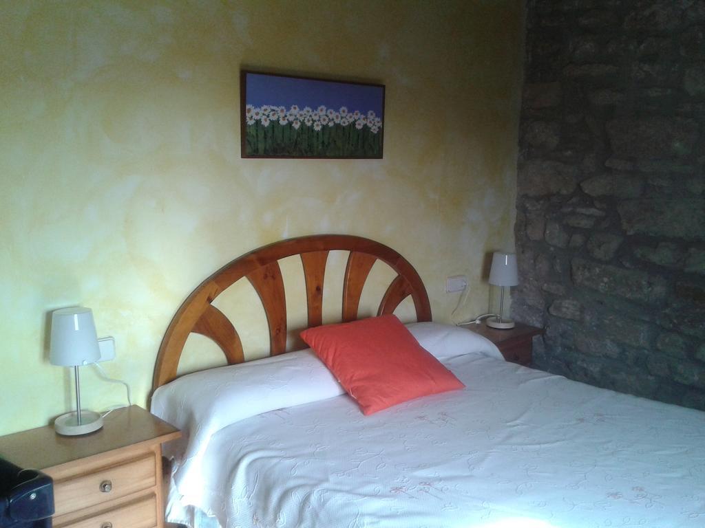 Casa Angrill Ξενοδοχείο Oliana Δωμάτιο φωτογραφία