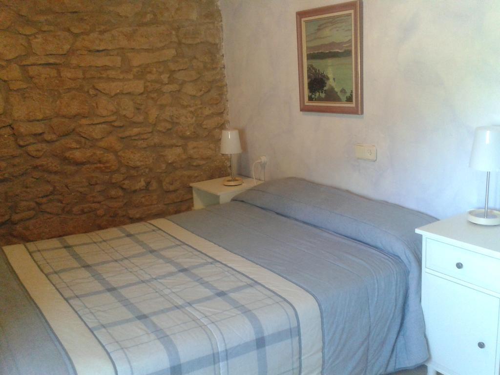 Casa Angrill Ξενοδοχείο Oliana Δωμάτιο φωτογραφία